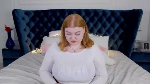 adelemoor online show from March 2025 09:01:01 PM