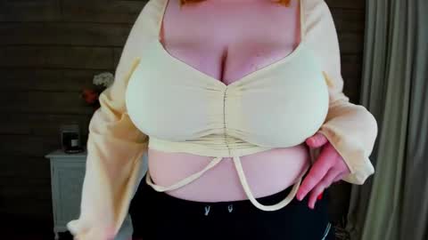 adelemoor online show from March 2025 08:44:02 PM