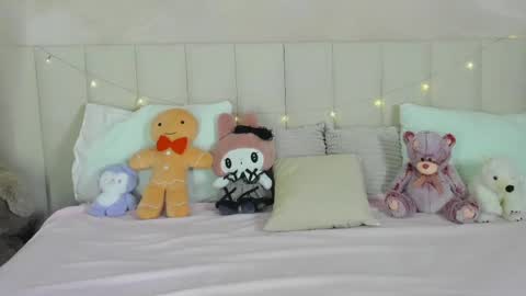 adelesilvy online show from June 2026 01:56:01 AM