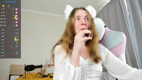 Adelina online show from October 2025 08:48:01 AM