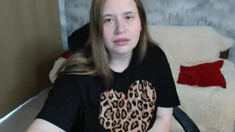 Snapshot of adelinalawson chatting on June 2026 02:54:02 AM adelinalawson online show from June 2026 02:54:02 AM