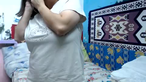 Larisa online show from October 2025 10:36:01 AM