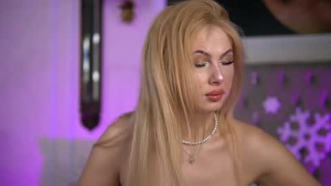 Snapshot of adelineking chatting on December 2024 03:00:02 AM Ade online show from December 2024 03:00:02 AM