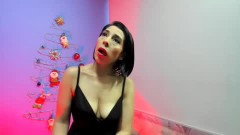 Snapshot of adellelennox_cg chatting on December 2024 11:24:01 AM Adelle online show from December 2024 11:24:01 AM