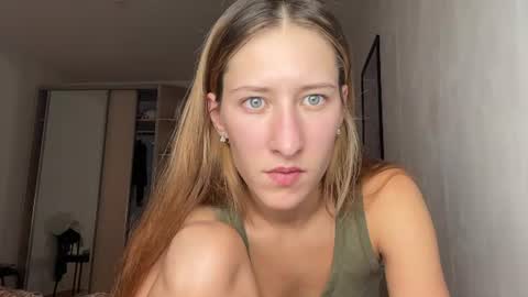 Adell online show from July 2026 09:39:02 PM
