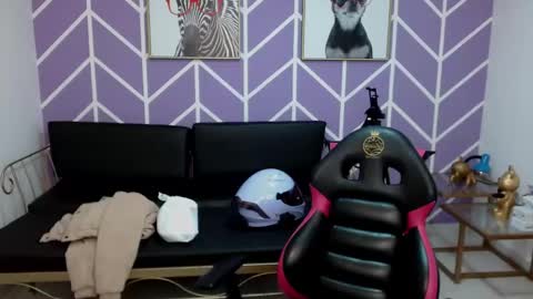 Adhara online show from December 2025 07:53:02 PM