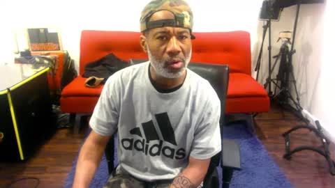 adick_ting online show from December 2025 01:32:02 AM