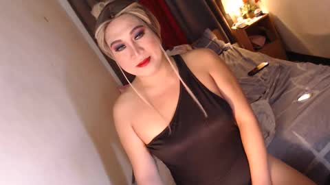 MsKim  online show from March 2026 03:21:01 AM