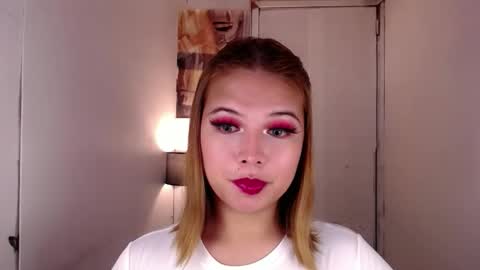 adorabletsforyouxx online show from October 2025 05:55:02 PM