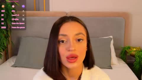 adoracortes online show from April 2026 05:08:01 AM