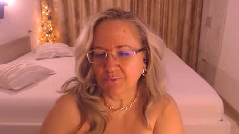 Cryna online show from March 2026 07:15:01 AM