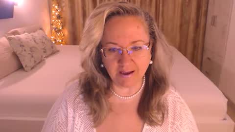 Cryna online show from March 2026 05:24:01 AM