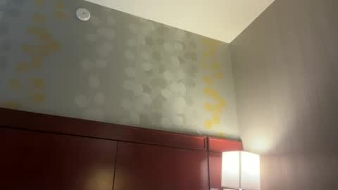 Snapshot of adrenaline1622 chatting on November 2025 06:19:01 AM adrenaline1622 online show from November 2025 06:19:01 AM