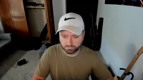 Snapshot of adrenaline1622 chatting on November 2025 10:44:02 PM adrenaline1622 online show from November 2025 10:44:02 PM