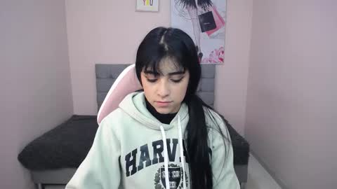 Snapshot of adri_gomez_1 chatting on February 2026 11:50:01 AM Adri online show from February 2026 11:50:01 AM