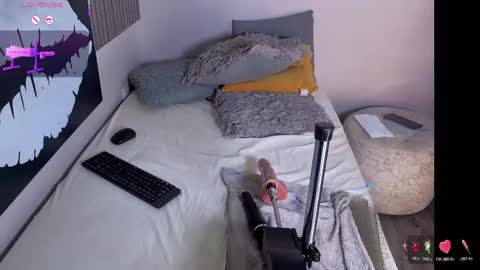 adri online show from March 2026 04:24:02 AM