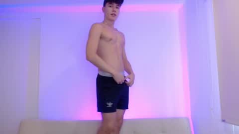 adrian morelli online show from March 2026 07:28:01 PM