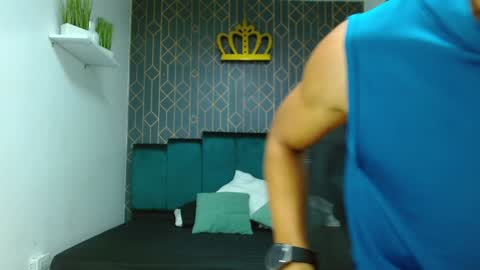 Snapshot of adrian_rae chatting on January 2025 11:47:02 AM online show from January 2025 11:47:02 AM