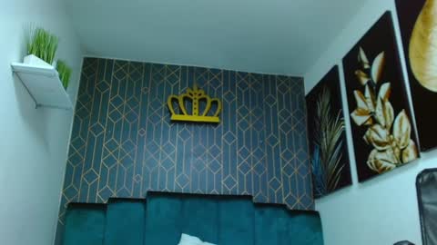 Snapshot of adrian_rae chatting on January 2025 03:23:01 PM online show from January 2025 03:23:01 PM