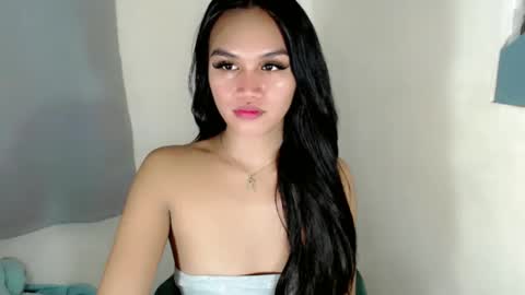 adriana_slutt online show from November 2025 01:15:01 AM