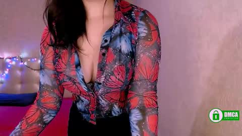 Snapshot of adrianakuiper chatting on November 2025 02:50:02 PM Adriana online show from November 2025 02:50:02 PM