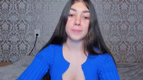 Snapshot of adrianakuiper chatting on January 2026 11:18:01 PM Adriana online show from January 2026 11:18:01 PM