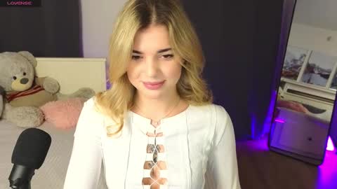 adrianawow1 online show from March 2025 09:27:02 PM