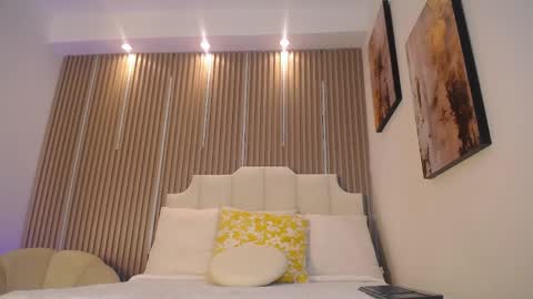 adrianstark_ online show from May 2026 12:33:02 PM