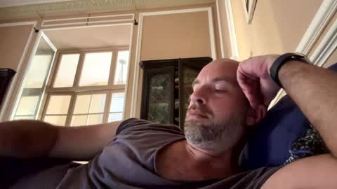 adrienfromparis online show from December 2024 12:38:01 PM