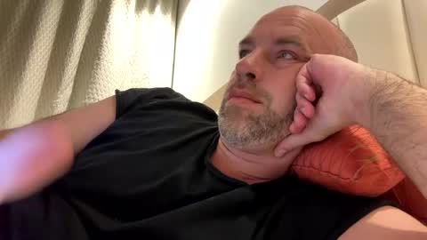 adrienfromparis online show from January 2025 09:09:01 PM