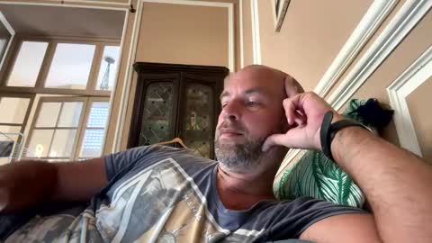 adrienfromparis online show from February 2025 09:53:02 AM