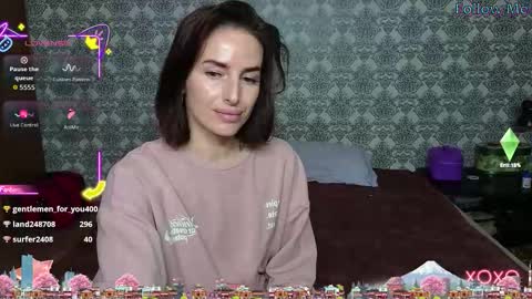 Adriana online show from October 2025 05:54:02 PM