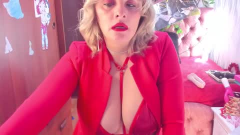 Snapshot of adriiana_fox_ chatting on January 2025 08:33:01 PM adriiana_fox_ online show from January 2025 08:33:01 PM