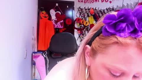 Snapshot of adriiana_fox_ chatting on October 2025 01:34:01 PM adriiana_fox_ online show from October 2025 01:34:01 PM