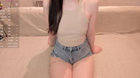 Emi online show from October 2025 03:05:02 PM