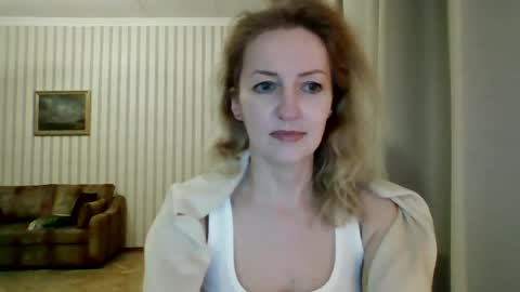 Snapshot of aeroliss chatting on August 2026 05:59:02 PM aeroliss online show from August 2026 05:59:02 PM