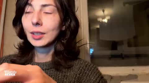 Snapshot of aevra chatting on October 2025 05:15:02 PM vegans taste better online show from October 2025 05:15:02 PM