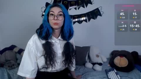 Afina online show from February 2025 05:43:02 PM