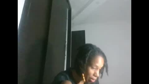 Snapshot of africadeluxe chatting on February 2025 10:37:02 AM Africa online show from February 2025 10:37:02 AM