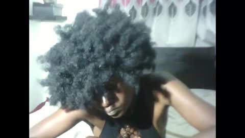 Mia  Friends online show from February 2026 01:07:01 PM