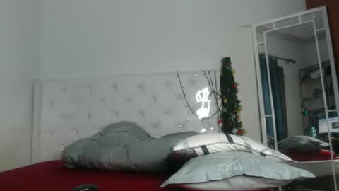 Snapshot of africanpetitequeen chatting on January 2025 02:35:01 AM CIARA online show from January 2025 02:35:01 AM