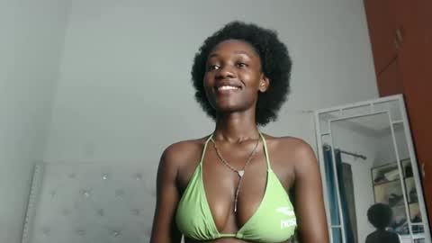 Snapshot of africanpetitequeen chatting on January 2025 10:49:02 PM CIARA online show from January 2025 10:49:02 PM