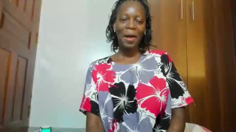 Leah online show from November 2025 12:35:01 AM