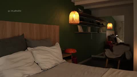 Emma online show from November 2025 01:55:02 AM