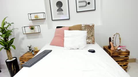 Snapshot of afrodita_martinez chatting on January 2025 07:43:01 AM Afrodita online show from January 2025 07:43:01 AM