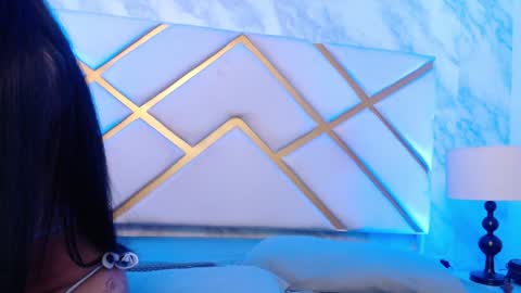 Snapshot of afrodita_scorpion chatting on January 2025 11:34:02 PM AfroditaX online show from January 2025 11:34:02 PM