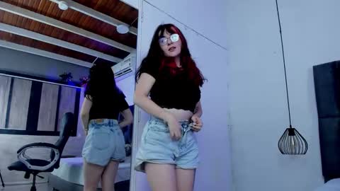 Afrodita online show from November 2025 08:21:01 PM