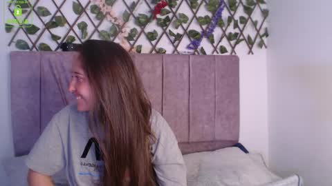 Lia  Valkyria online show from May 2026 01:57:16 AM