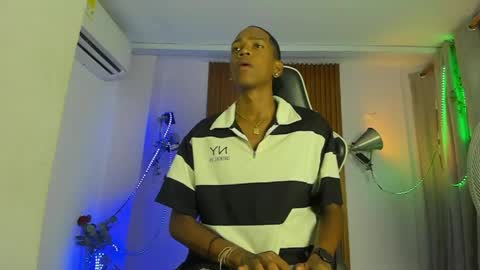 afrowayuu online show from May 2026 06:04:02 PM