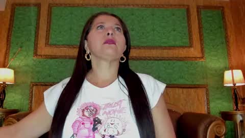 Snapshot of agata_jade chatting on June 2026 12:03:02 PM Agata online show from June 2026 12:03:02 PM